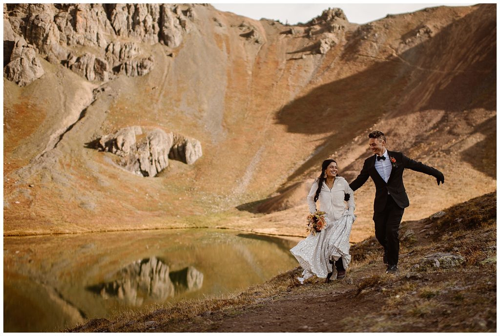 wedding couple in mountains